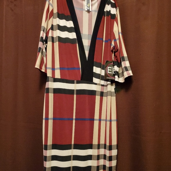 Dress - Picture 1 of 1
